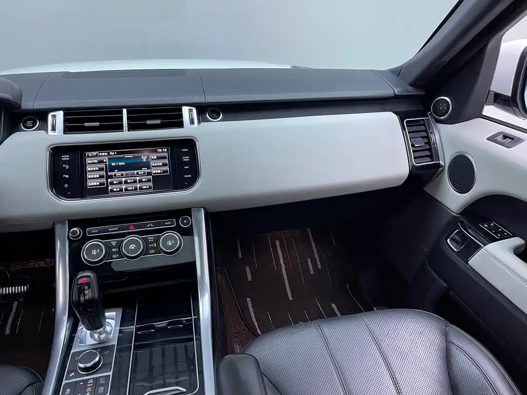 Land Rover Range Rover Sport 2014 — фото 5