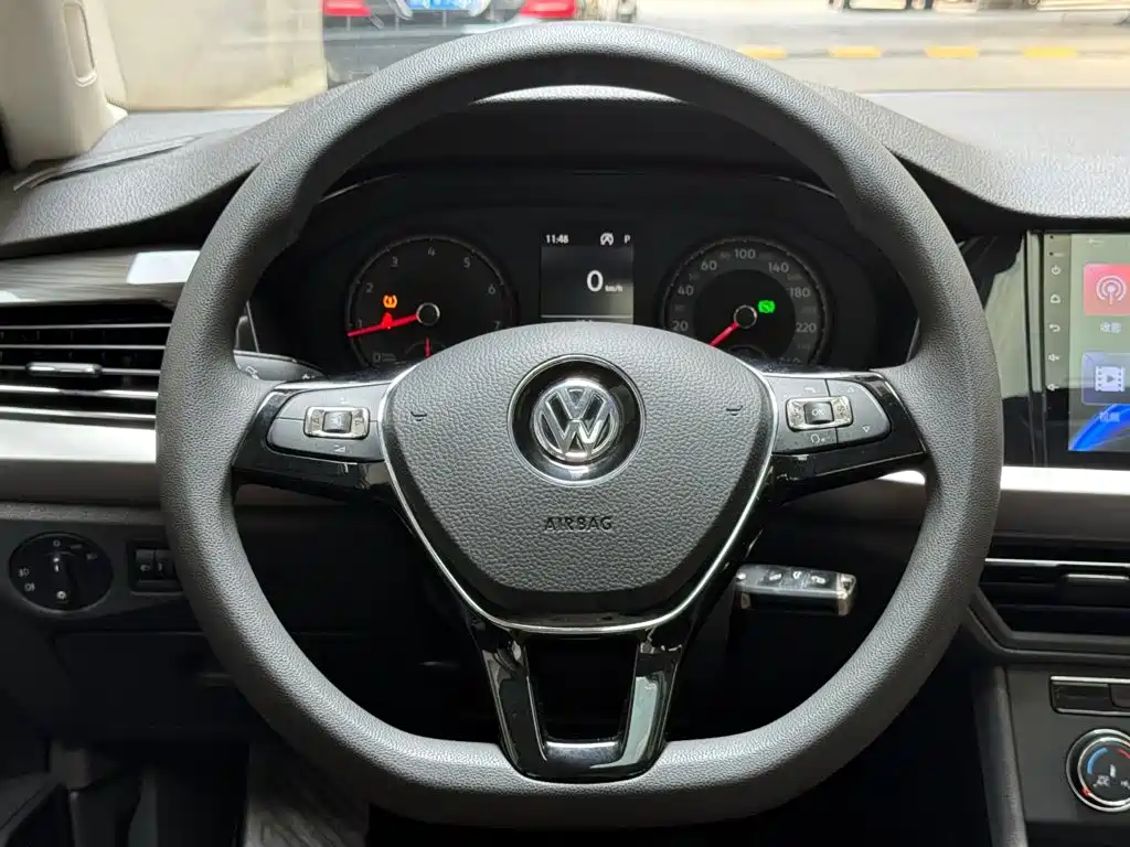 Volkswagen Lavida 2019 — фото 12