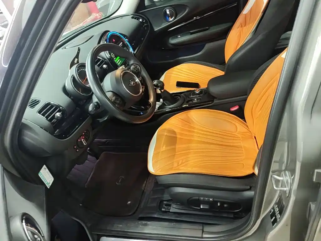 MINI Clubman 2019 — фото 15