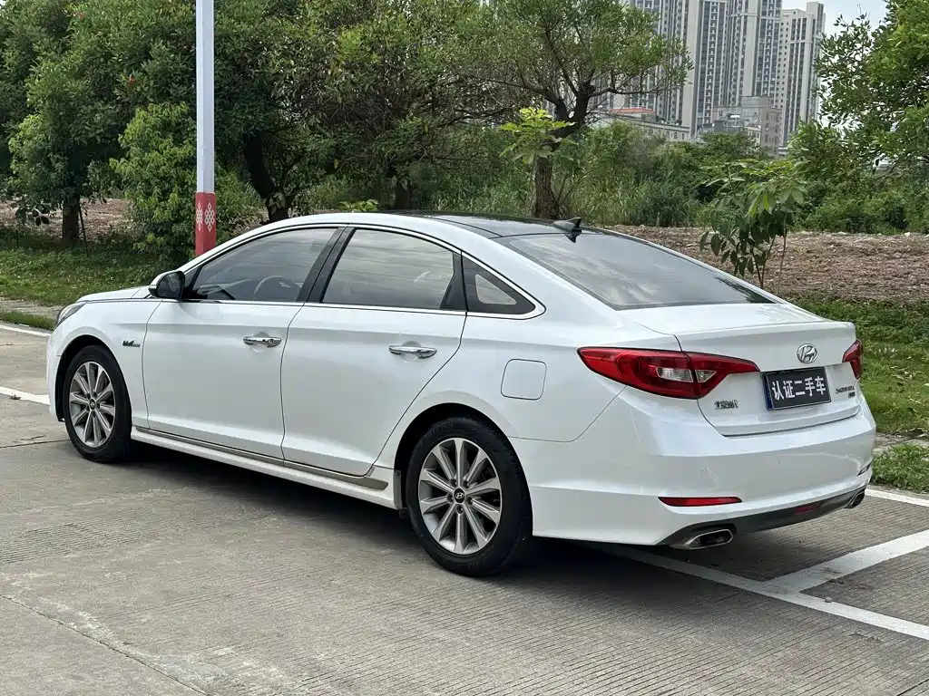Hyundai Sonata 2017 — фото 23