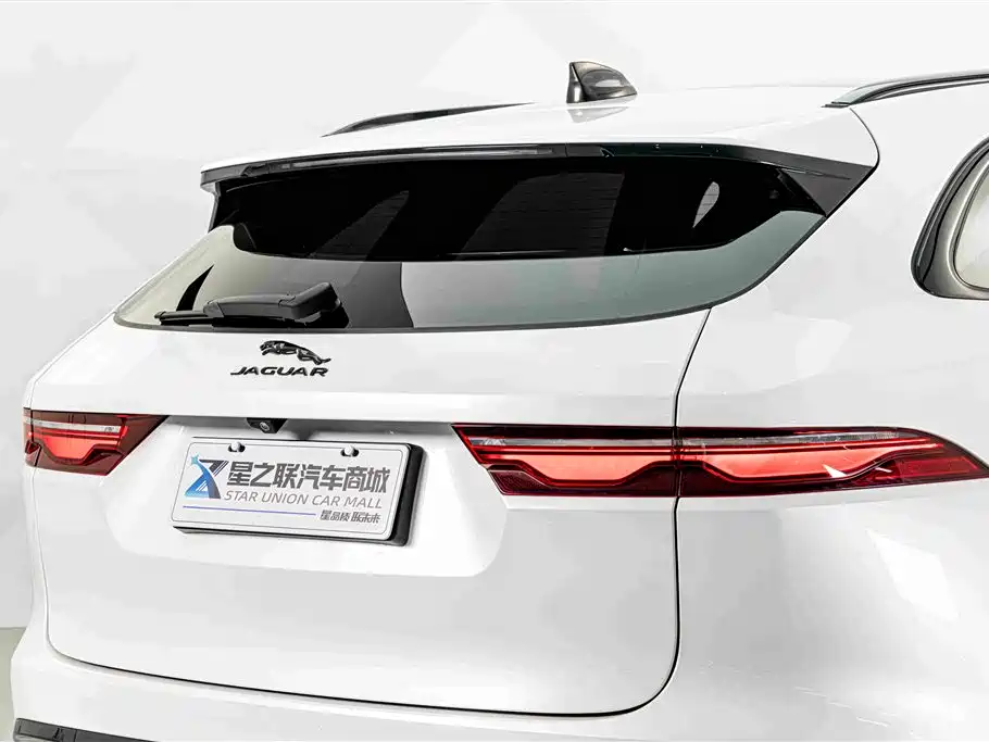 Jaguar F-PACE 2023 — фото 8