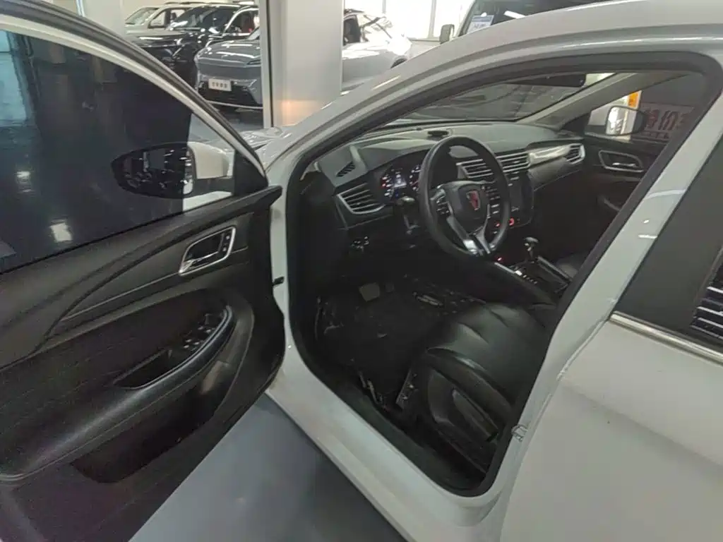 Roewe i5 2018 — фото 16