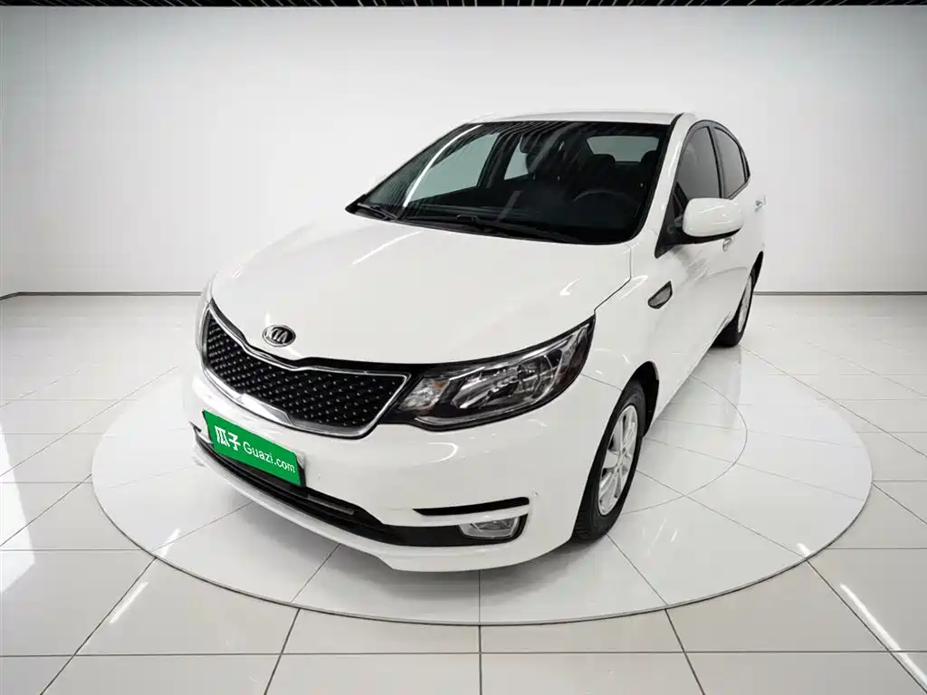 Kia K2 2016 — фото 1