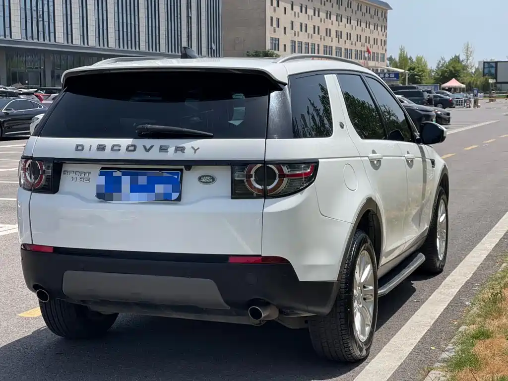 Land Rover Discovery Sport 2017 — фото 4