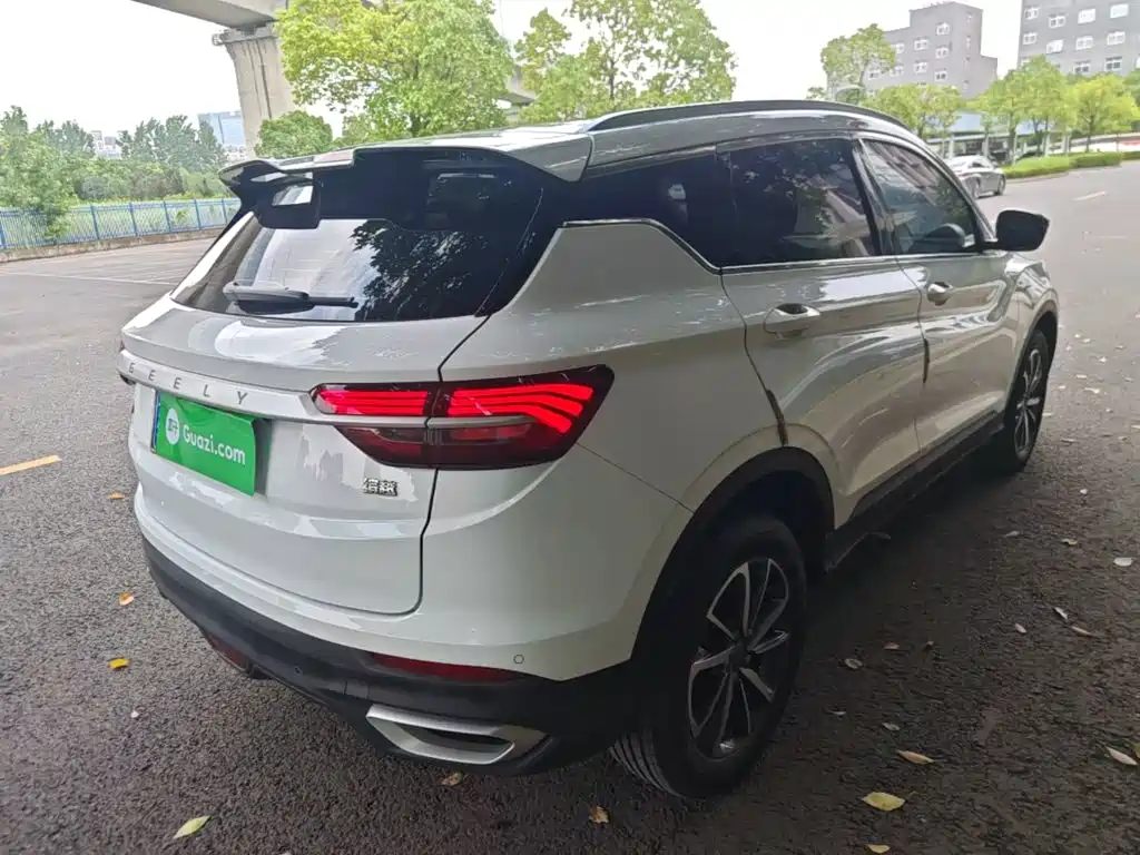 Geely Binyue 2021
