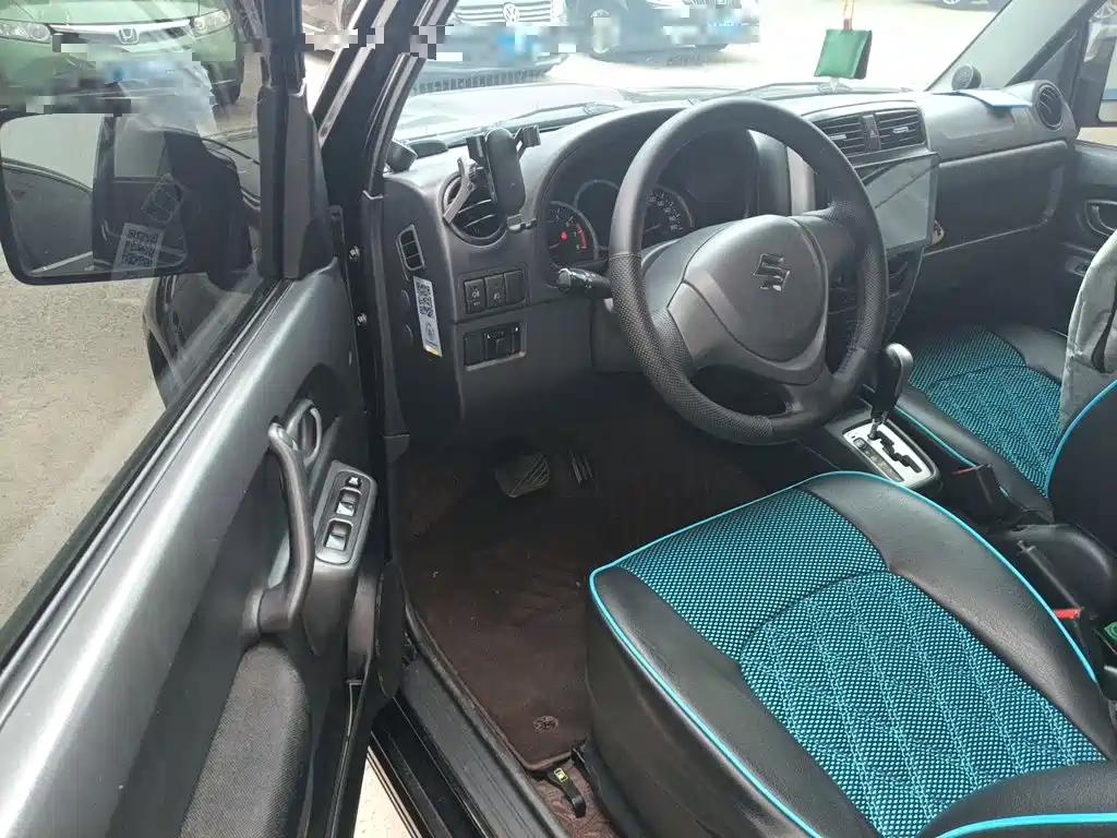 Suzuki Jimny 2015 — фото 17
