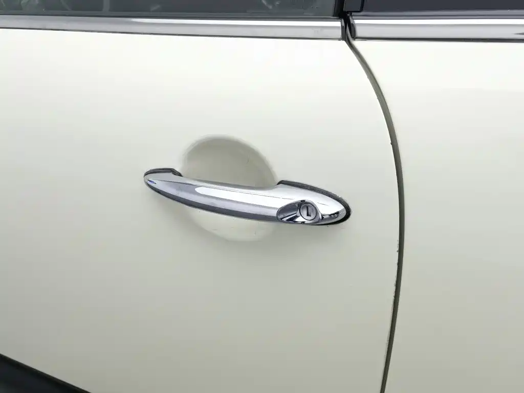 MINI Clubman 2010 — фото 18