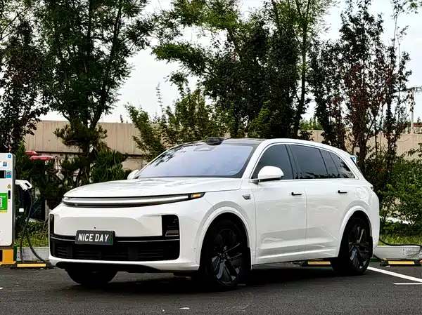 Li Auto L7 2024