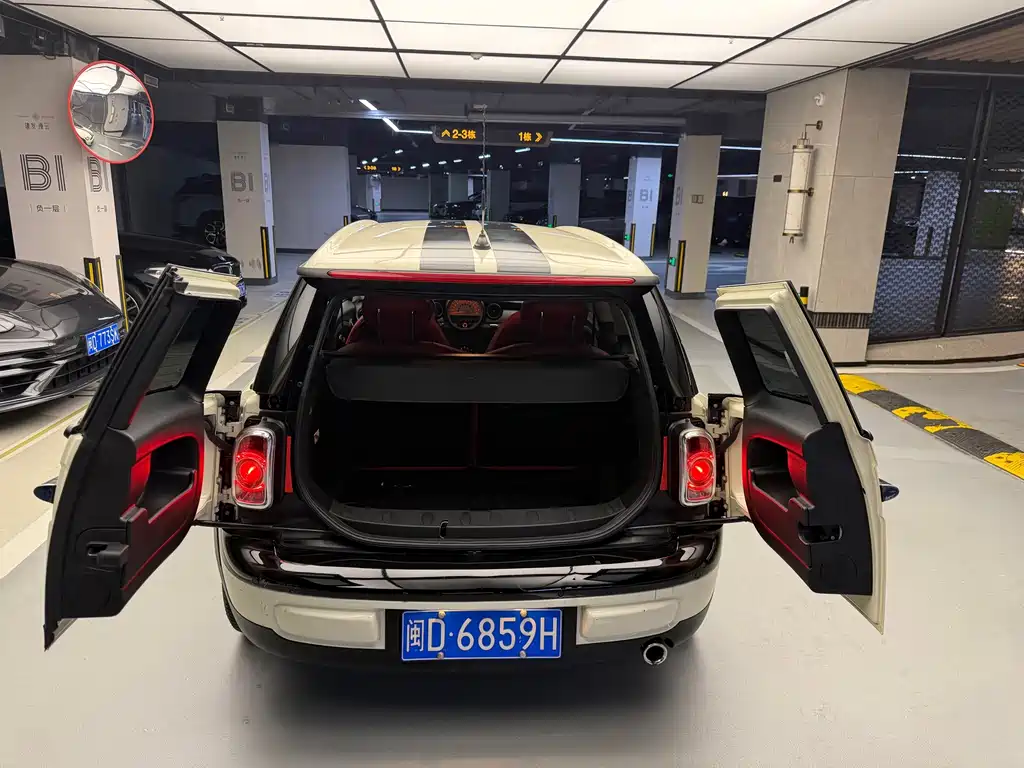MINI Clubman 2011 — фото 11