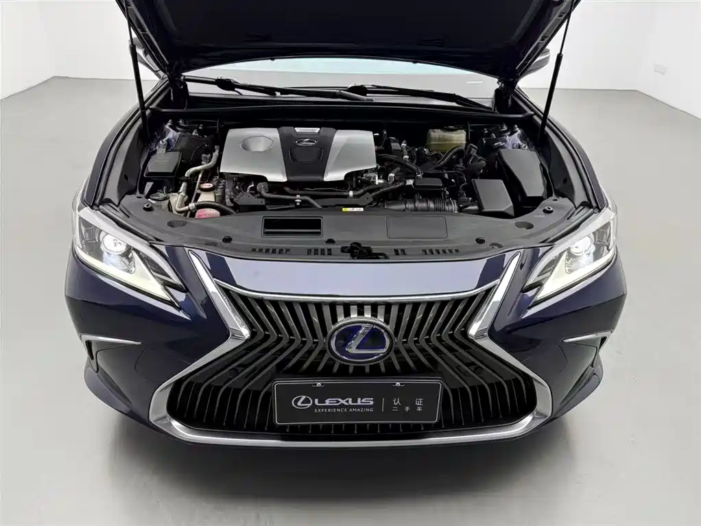 Lexus ES 2019 — фото 3