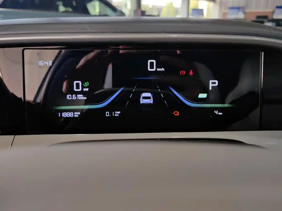 Geely Galaxy Starwish 2025 — фото 14