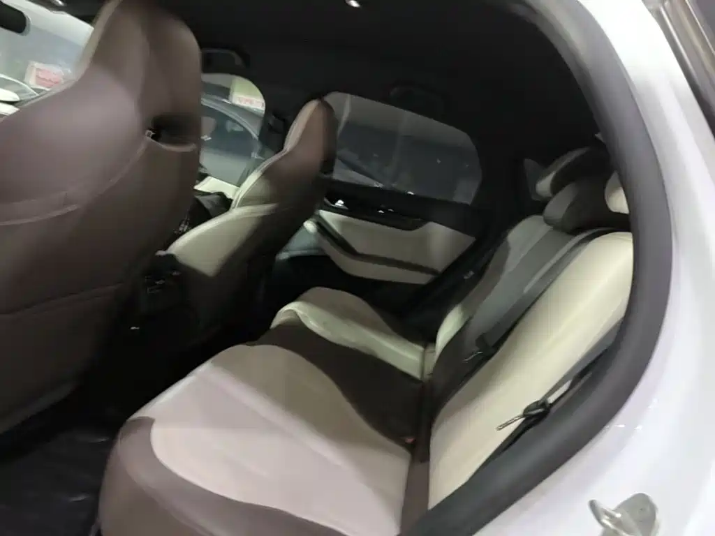 BYD Qin PLUS 2023 — фото 17