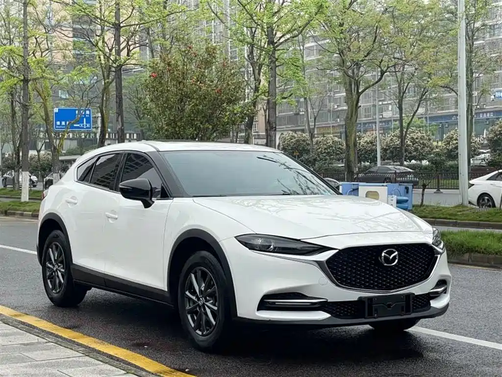Mazda CX-4 2023 — фото 3