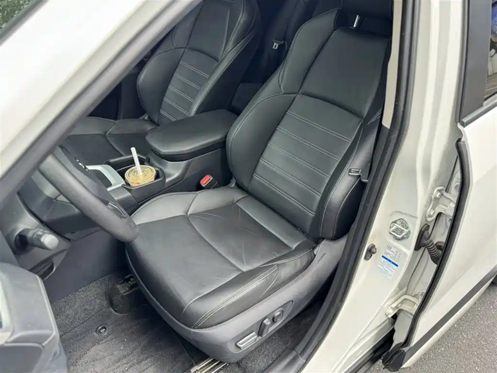 Toyota Wildlander 2021 — фото 11