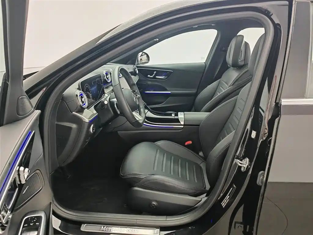 Mercedes-Benz C-Class 2022 — фото 10