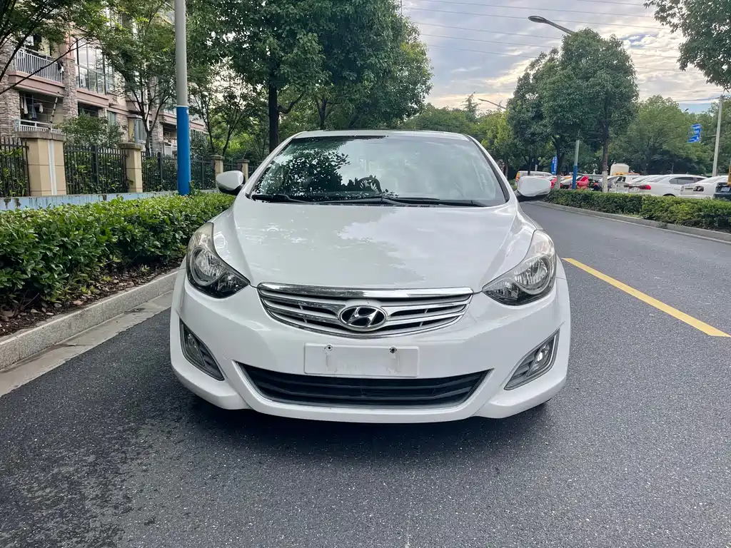 Hyundai Elantra Langdong 2014