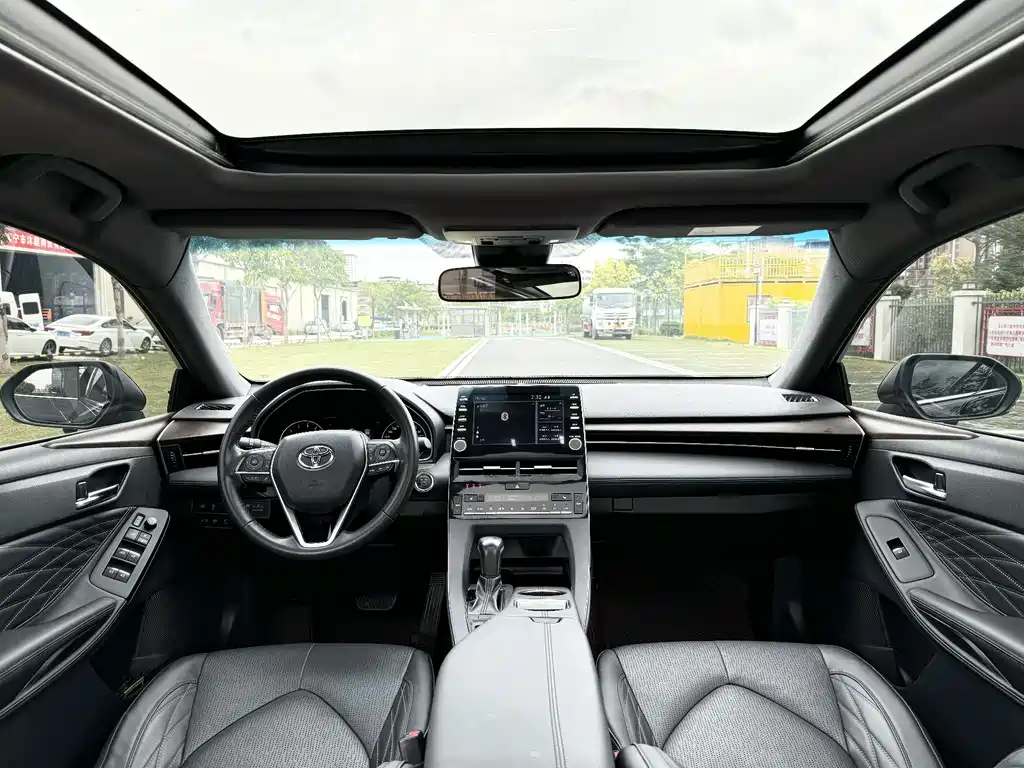 Toyota Avalon 2019 — фото 15