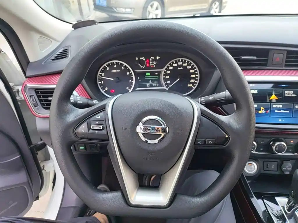 Nissan Bluebird 2019 — фото 11