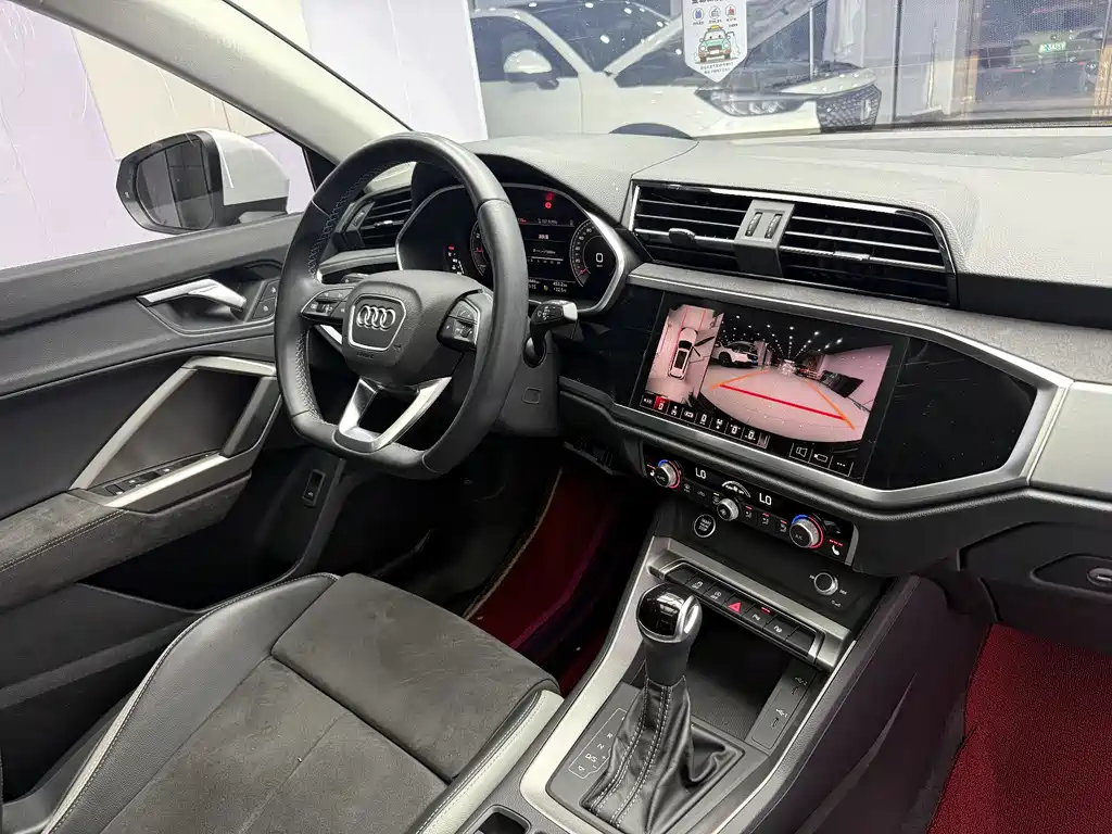 Audi Q3 2023 — фото 19