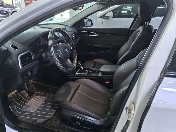 BMW 1 Series 2020