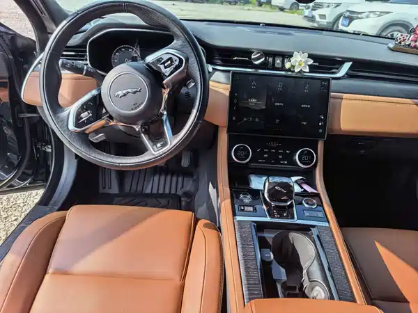 Jaguar XFL 2023