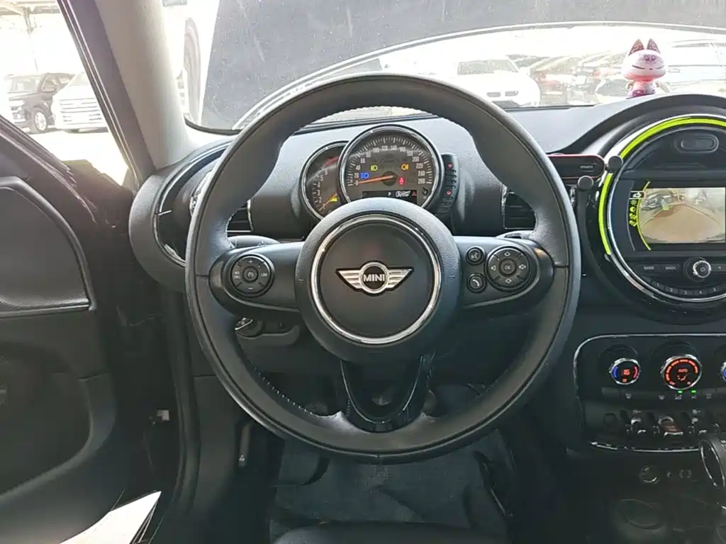 MINI Clubman 2017 — фото 11