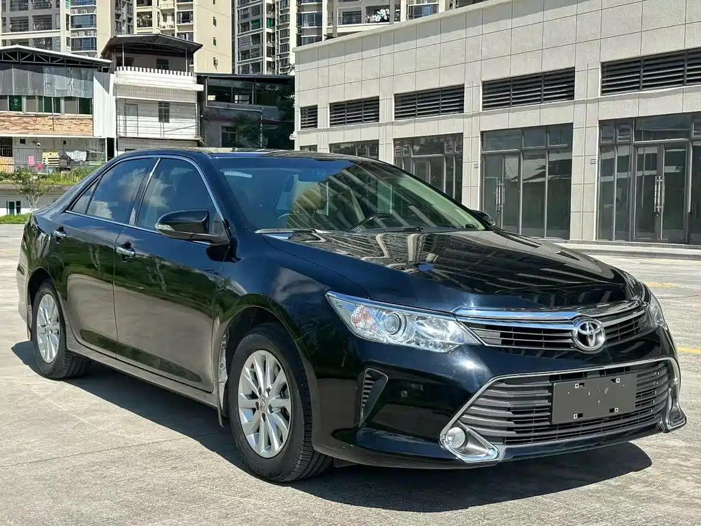Toyota Camry 2016