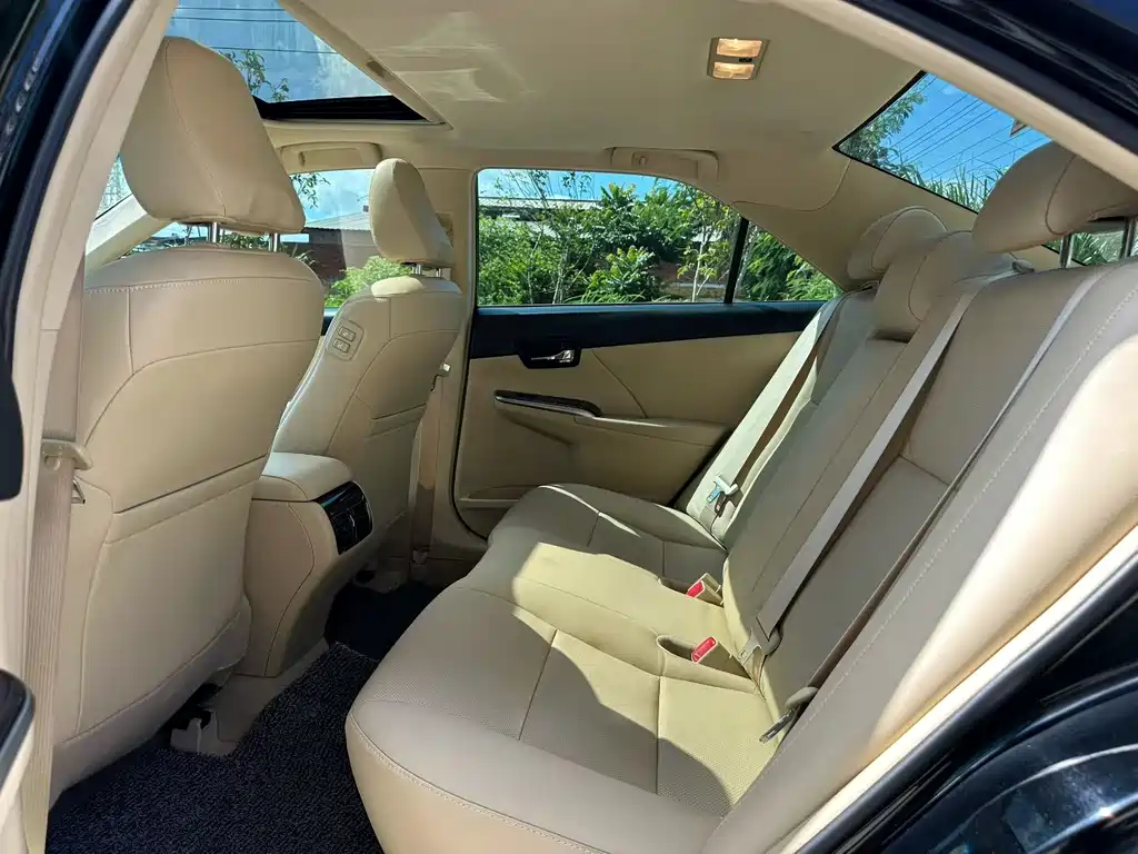 Toyota Camry 2016