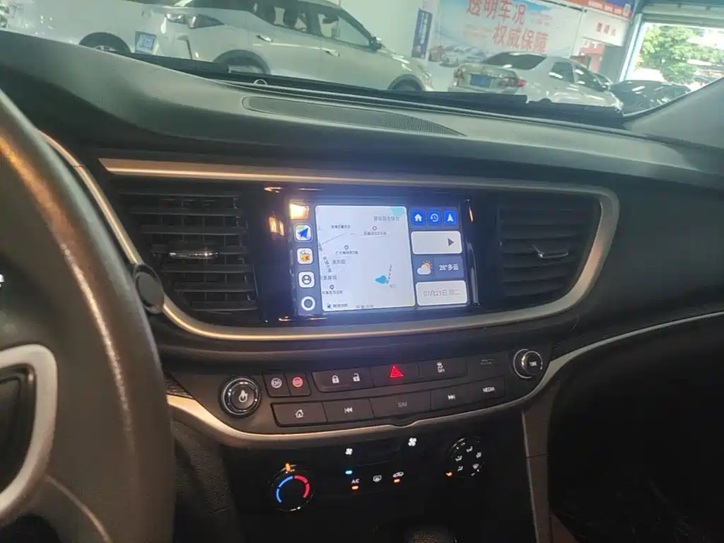 Buick Excelle 2021 — фото 13