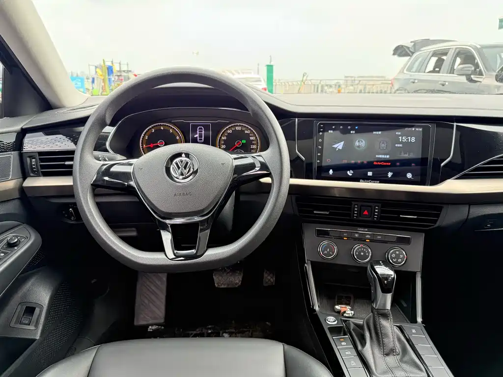 Volkswagen Passat 2020 — фото 10