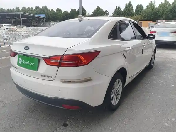 Ford Escort 2019