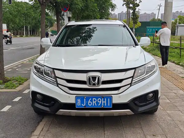 Honda Crosstour 2014