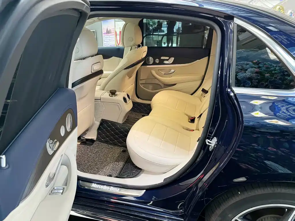 Mercedes-Benz E-Class 2020 — фото 8