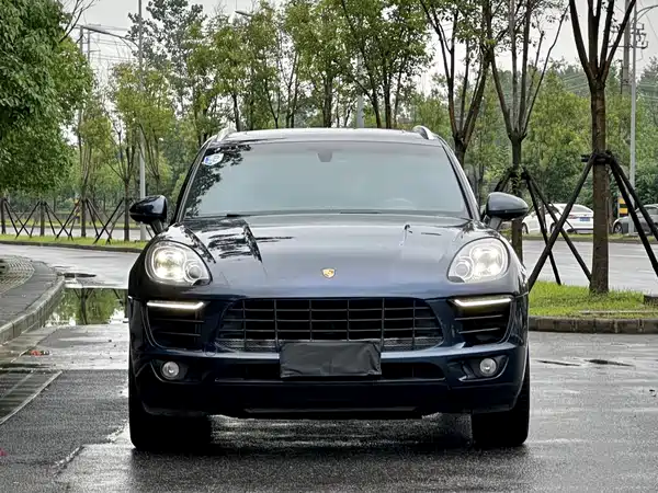 Porsche Macan 2015
