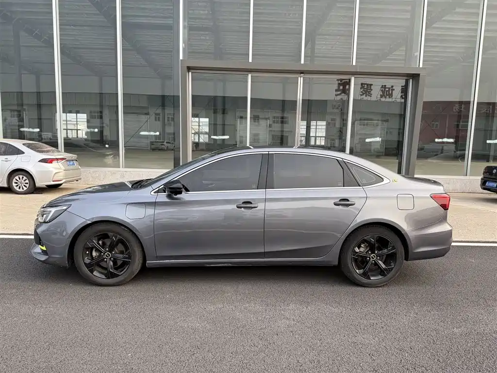 Roewe MAX 2020