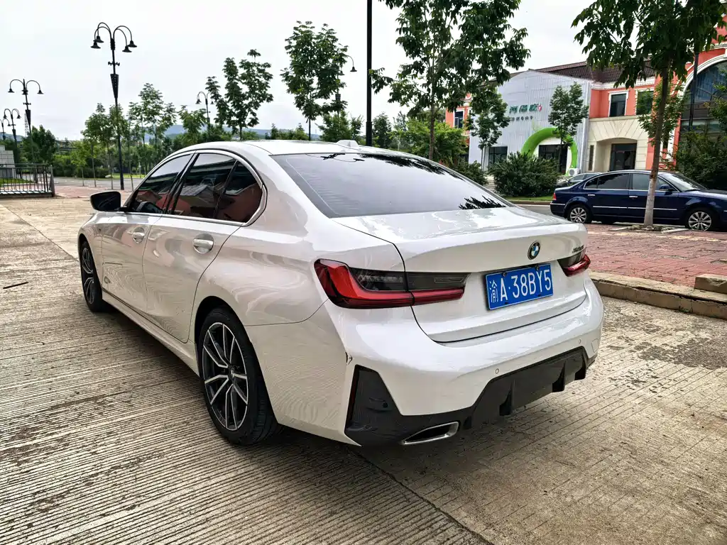 BMW 3 Series 2023