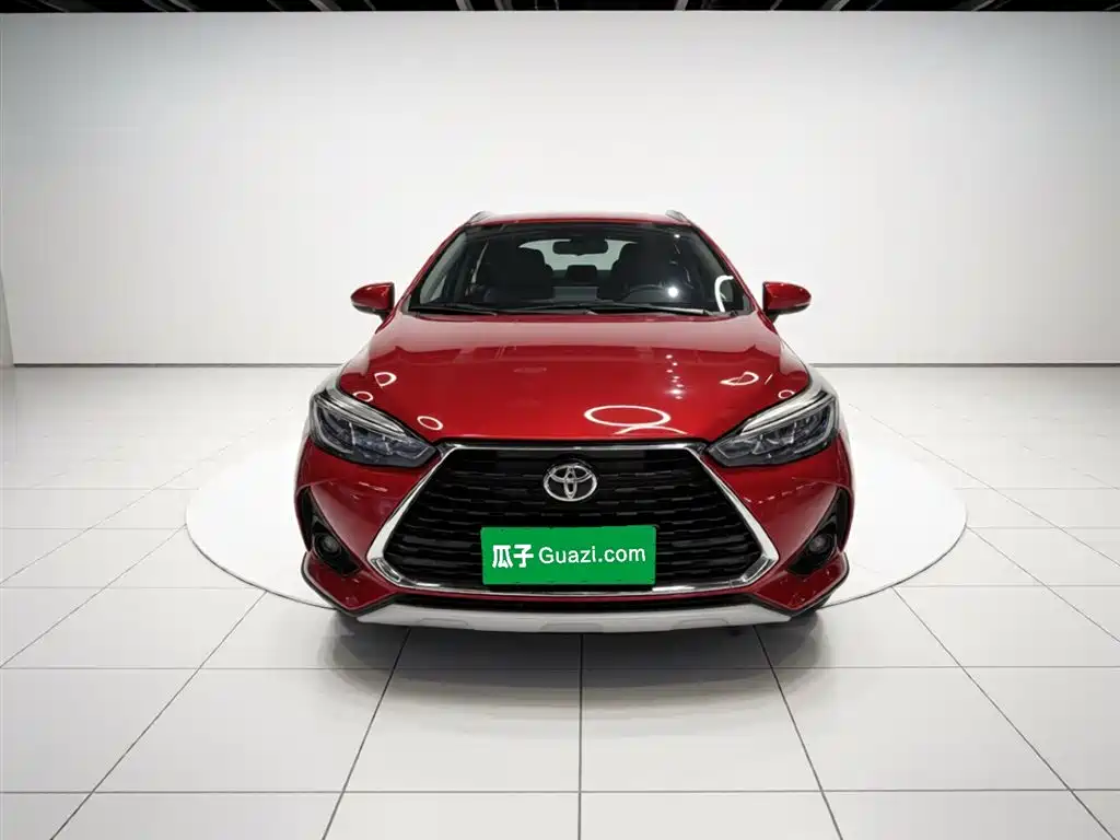Toyota Yaris L 2021 — фото 3