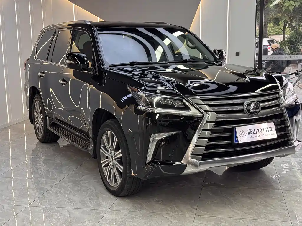 Lexus LX 2018