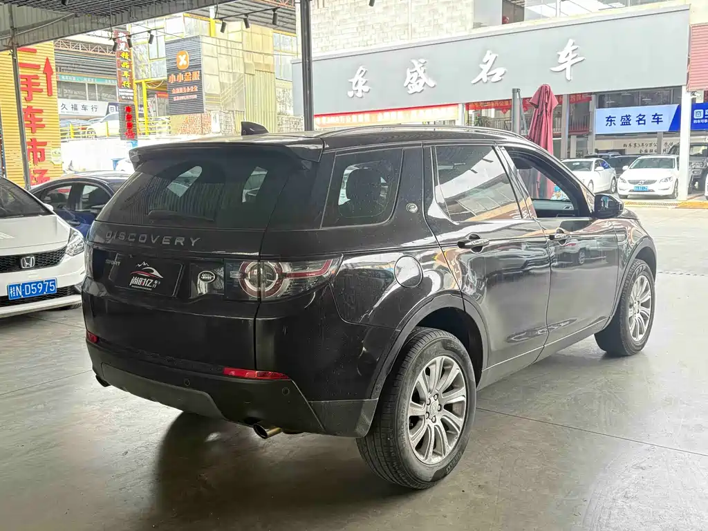 Land Rover Discovery Sport 2018 — фото 3