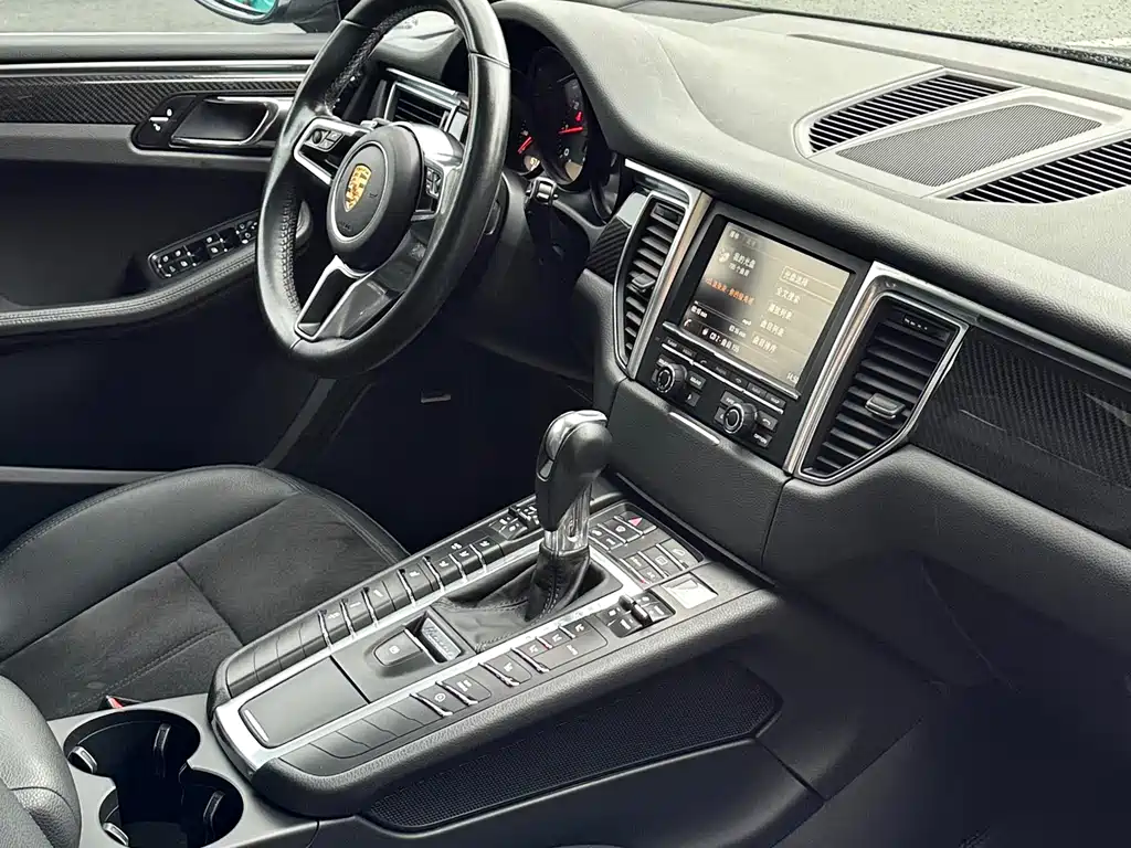 Porsche Macan 2015 — фото 20