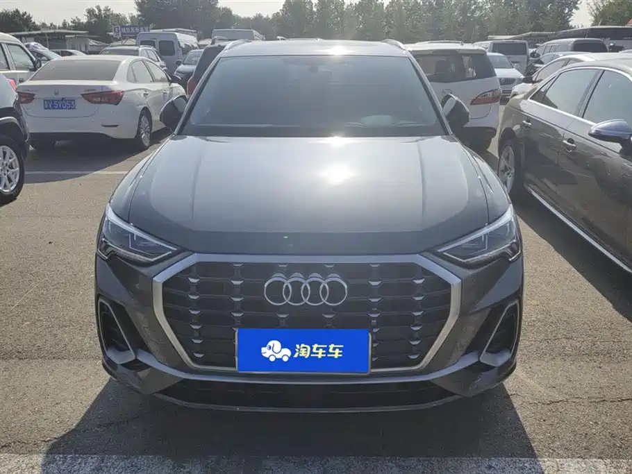 Audi Q3 2022