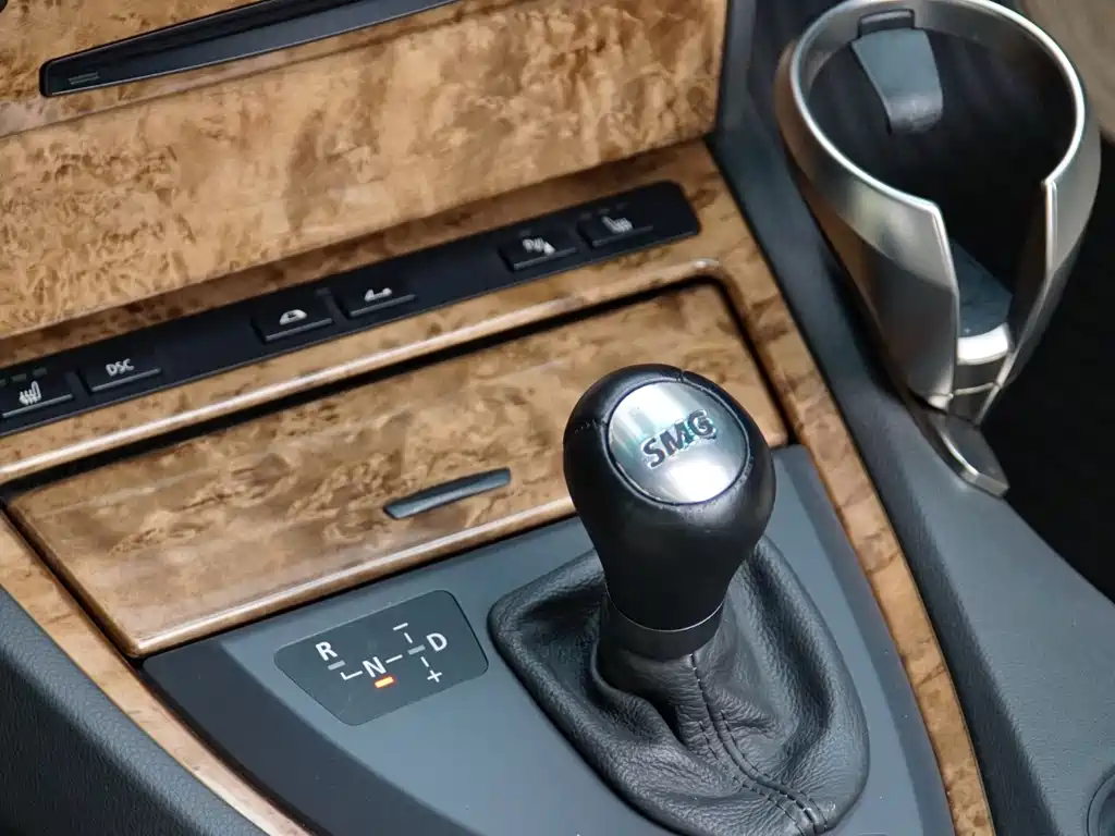 BMW 6 Series 2004 — фото 14
