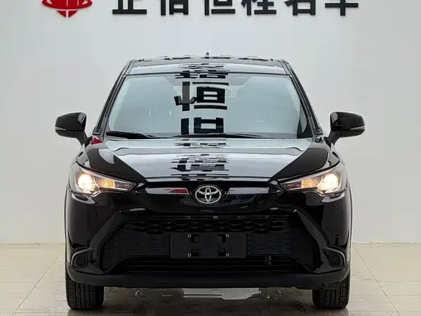 Toyota Frontlander 2024