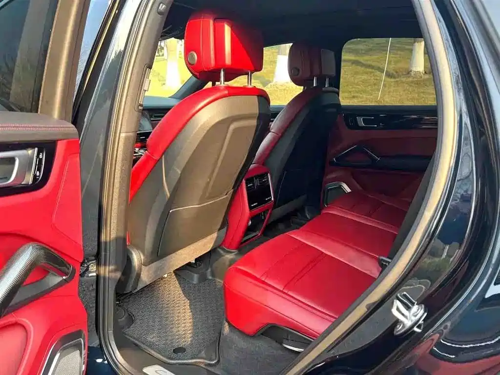 Porsche Cayenne 2020