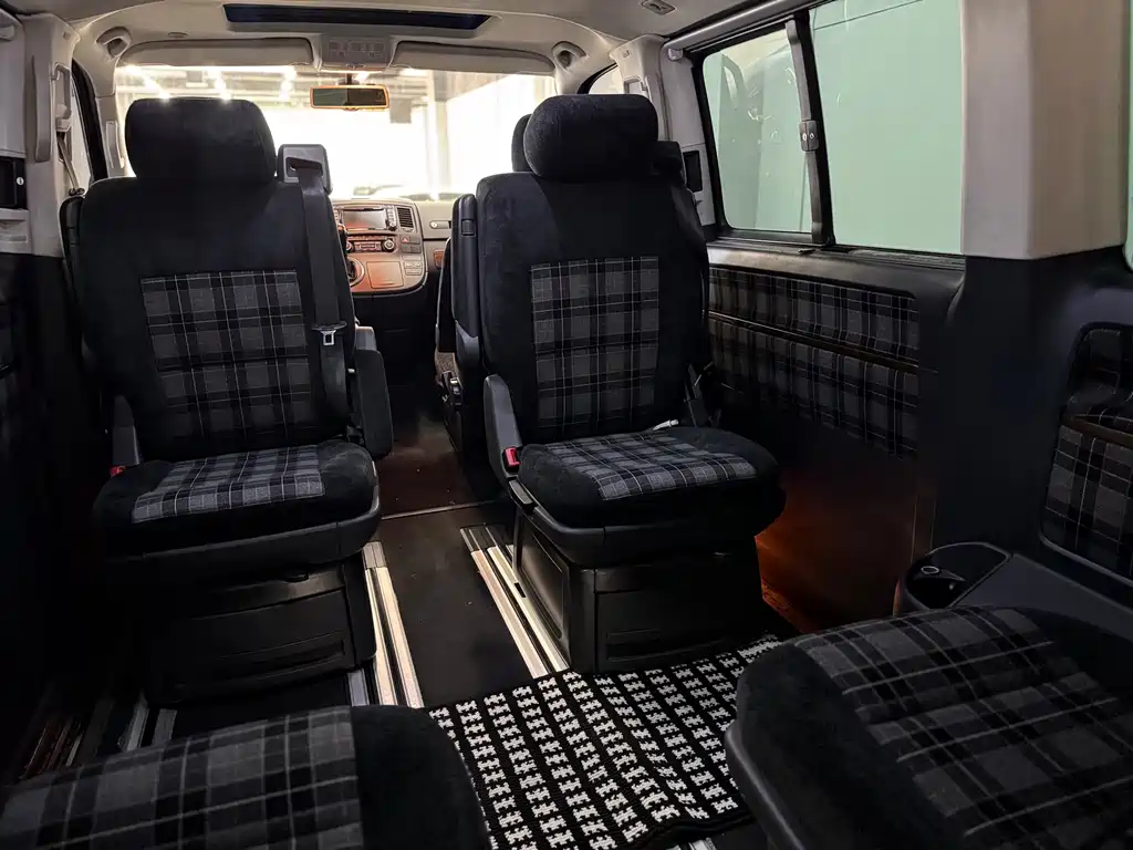 Volkswagen Multivan 2015 — фото 16