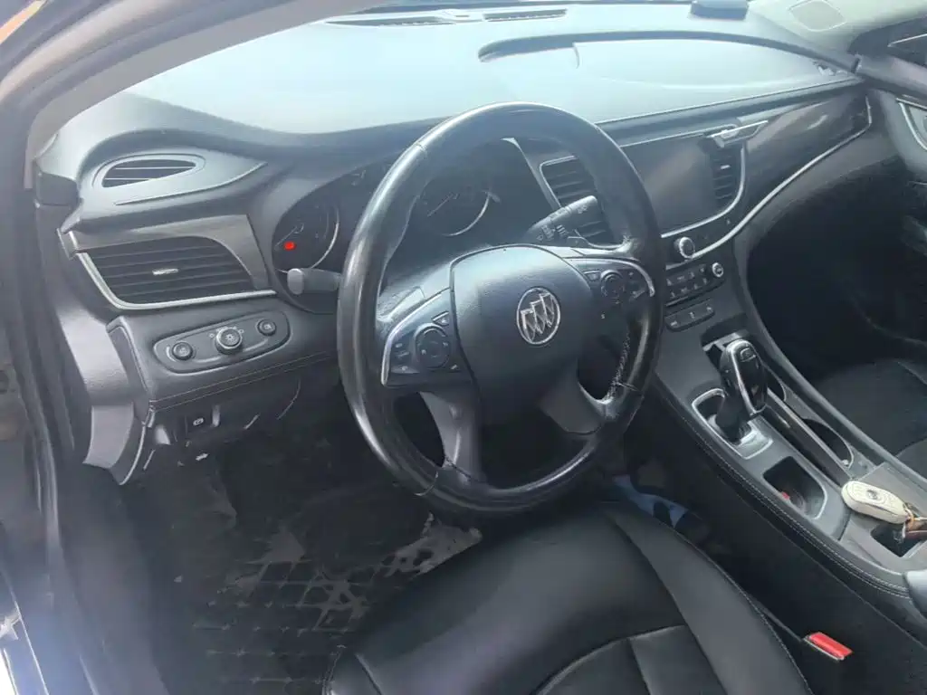 Buick LaCrosse 2019 — фото 10