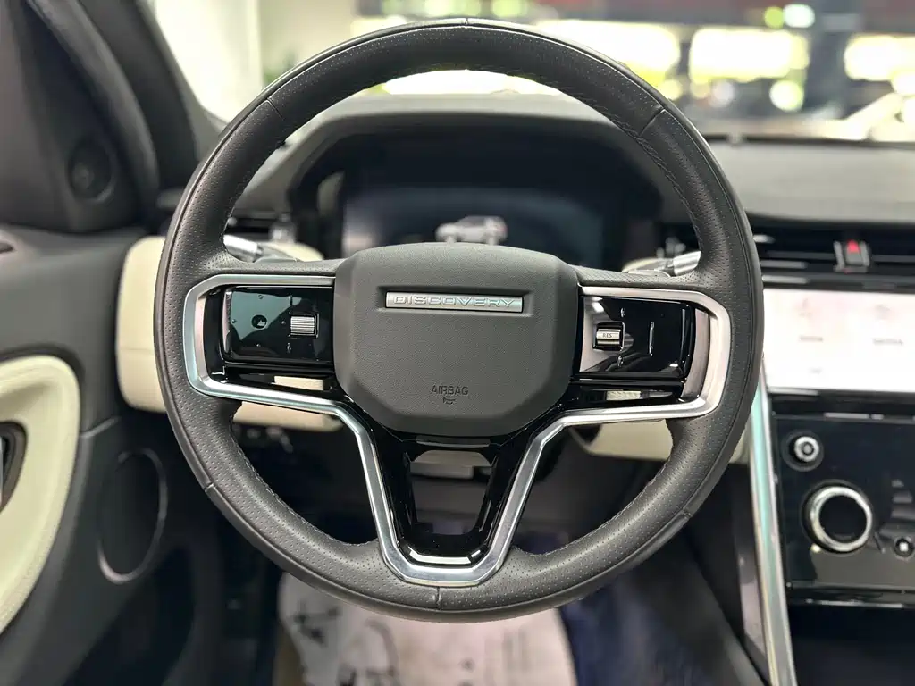 Land Rover Discovery Sport 2023 — фото 6