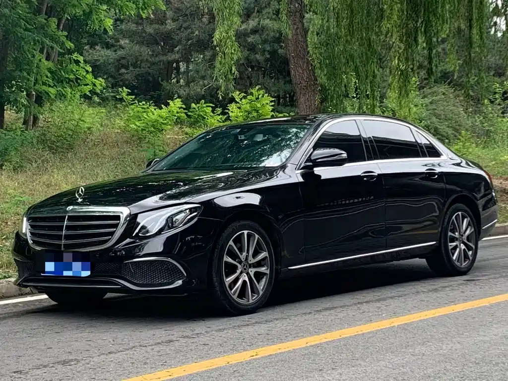 Mercedes-Benz E-Class 2019 — фото 1