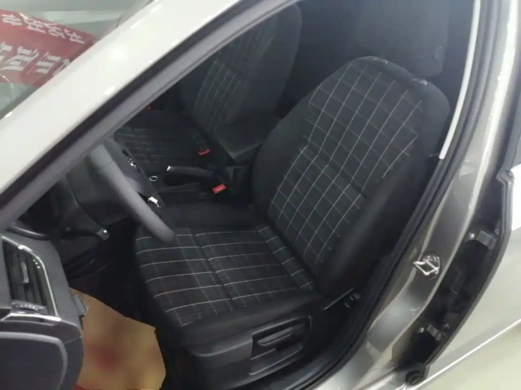 Skoda Octavia 2020 — фото 15