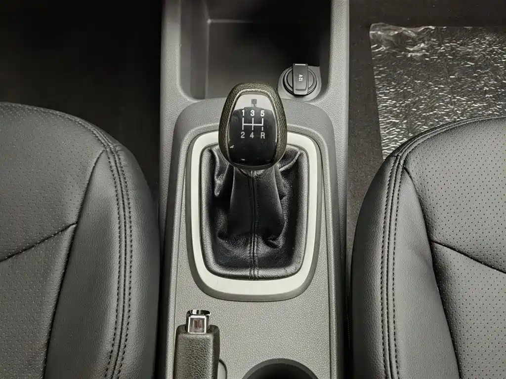 Chevrolet Sail 2015 — фото 13